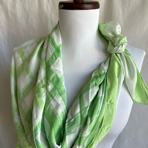 Green and white 34-inch-square scarf